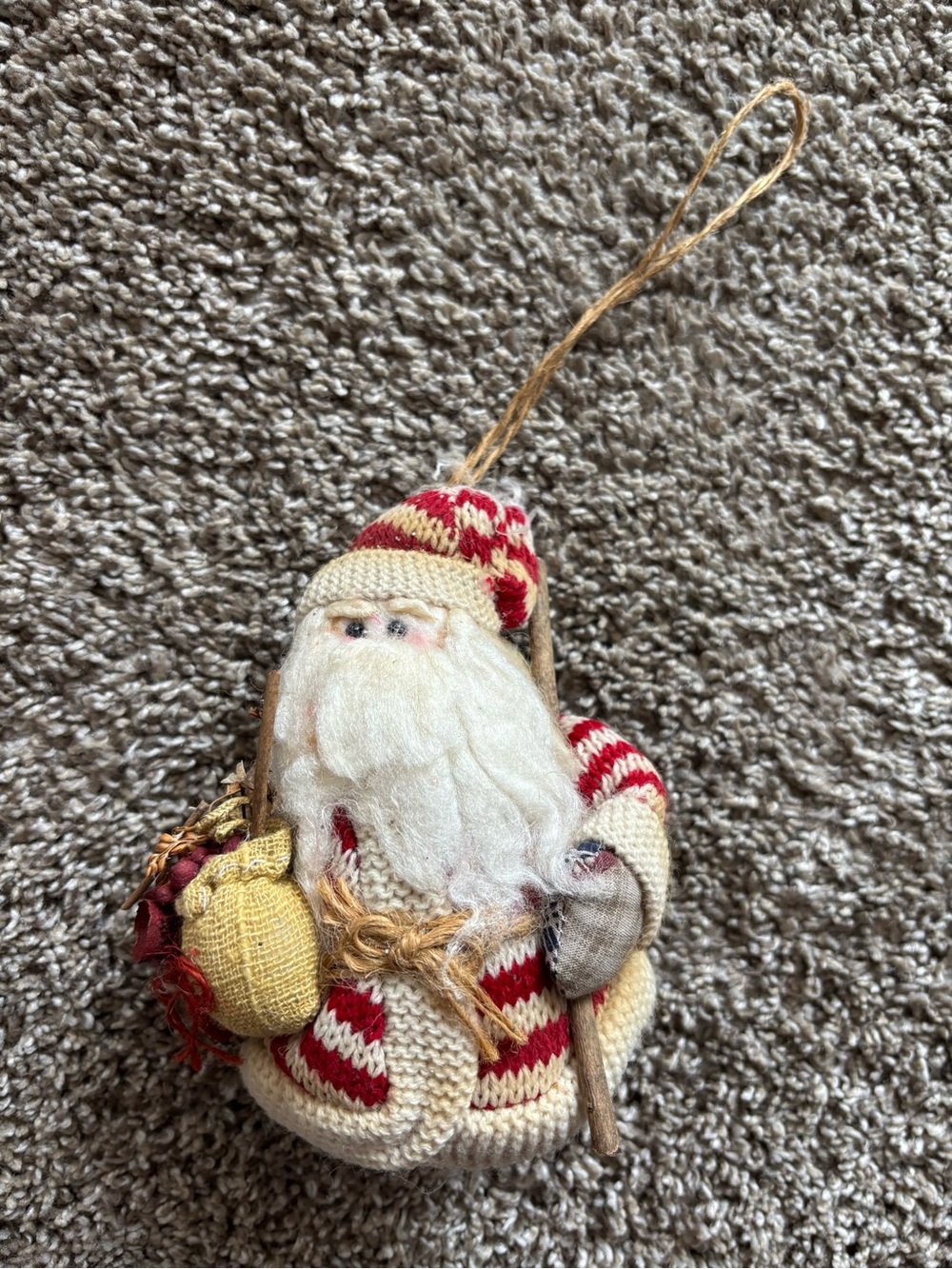 Bath & Body Works Hanging Santa Claus Decor plush 1997 red and white ornament